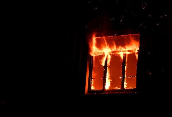 Brandweer te gast op jaarvergadering Huurdersvereniging Harlingen