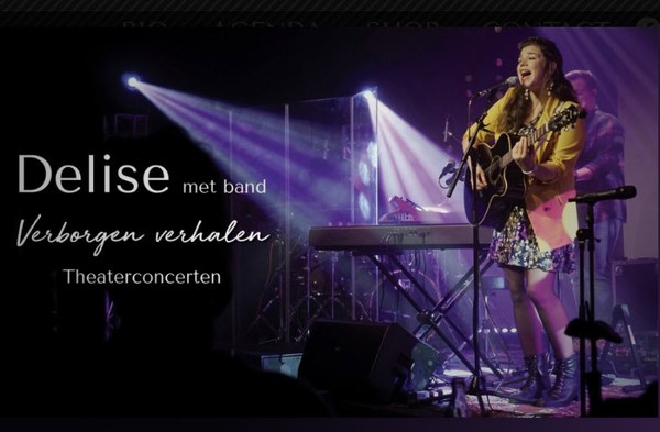 Delise in concert