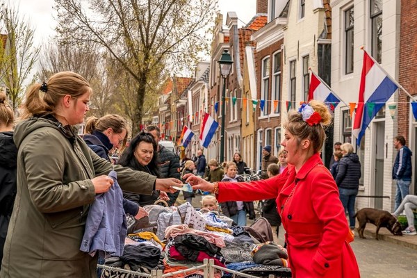 Koningsdag Lanen Rommelmarkt – Dé plek om te struinen en te scoren!