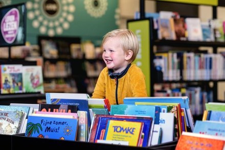 Voorleespret in de bibliotheek