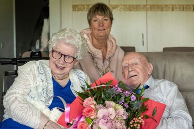 Diamanten huwelijk voor de heer en mevrouw Poortinga-Zeilmaker
