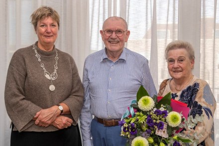 Hans en Greta Drost vieren diamanten huwelijk