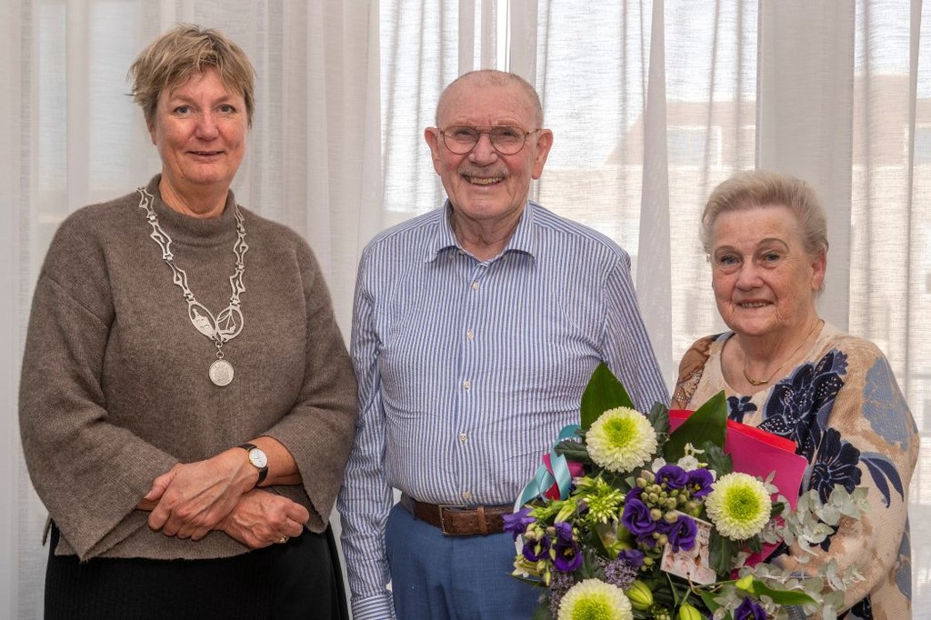 Hans en Greta Drost vieren diamanten huwelijk