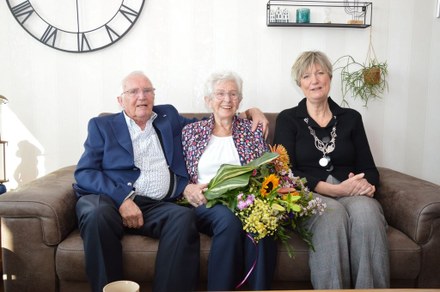 Johannes “Broer” Peringa en Gerrie Peringa-van Dijk 60 jaar getrouwd