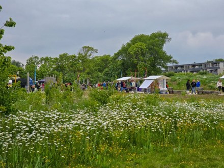 Balklandpark officieel geopend: veel belangstelling voor nieuw stadspark