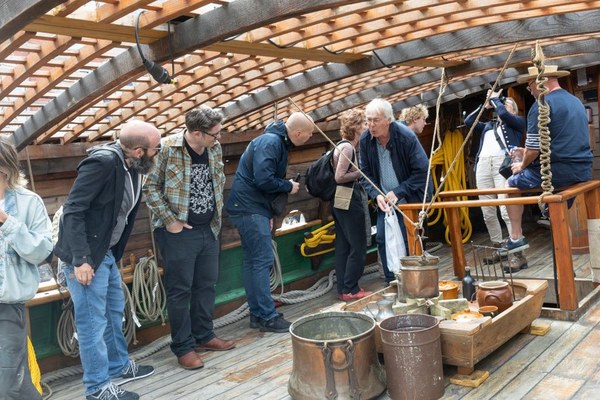 Barentszwerf zoekt rondleiders