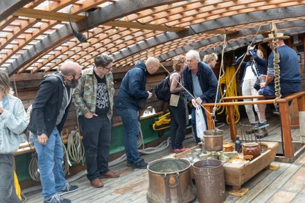 Barentszwerf zoekt rondleiders