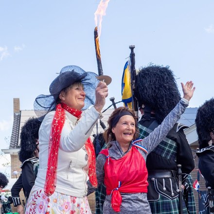 Bevrijdingsvuur én muzikale parade zorgen voor feest in Harlingen