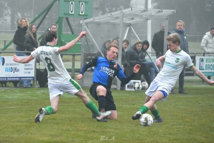 Fc Harlingen laat dure punten liggen bij Old Forward