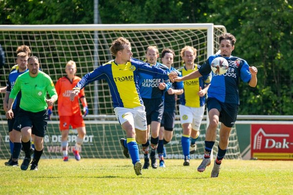 Fc Harlingen strijdt, maar verliest door late strafschop