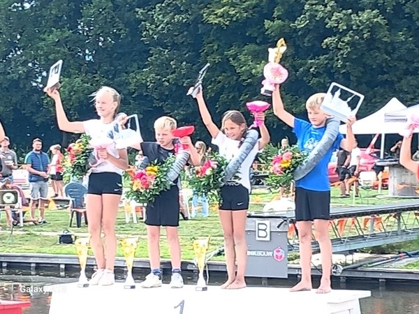 Friso Hobma kroont zich na Friese titel ook tot Nederlands kampioen fierljeppen