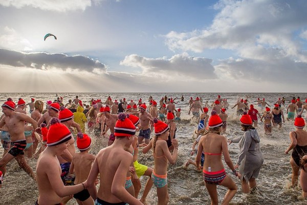 Géén georganiseerde Nieuwjaarsduik in Harlingen