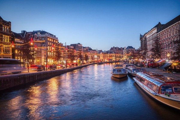 Handige tips voor een boottocht door de grachten van Amsterdam