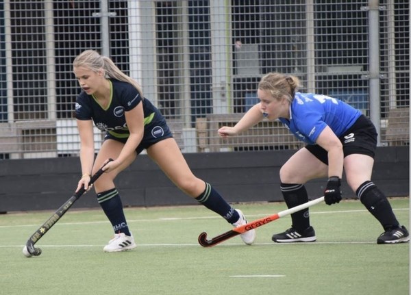 Harlingen Dames 1 wint overtuigend van Hoogeveen