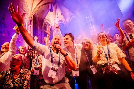 Harlingen trekt twee ton uit voor VNG-congres: raad kritisch over hogere kosten