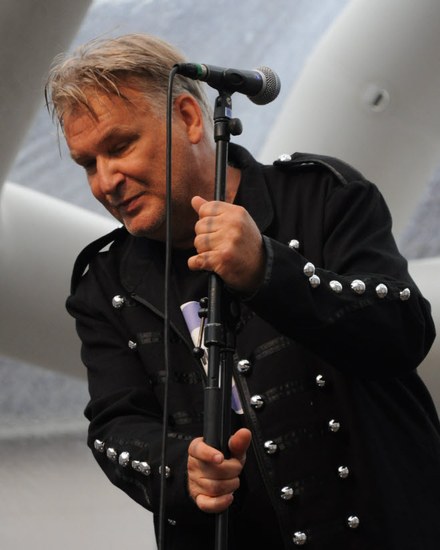 Harlinger singer songwriter brengt 10e album uit