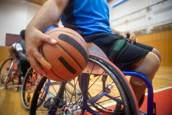Help aangepast sporten mogelijk te maken voor iedereen!