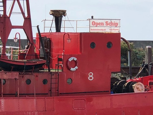 Het radiolichtschip, het roer richting het nieuwe seizoen