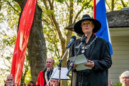 "Hoe sterk is onze vrijheid?" – Indringende woorden tijdens Dodenherdenking Harlingen 2025