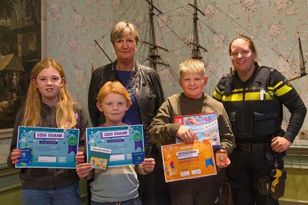 Huldiging prijswinnaars Hackshield in stadhuis Harlingen