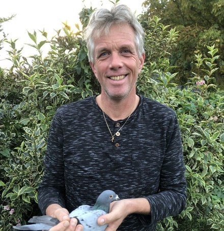 Jan Hoogland scoort 1, 2 en 3 op jonge-duivenvlucht Boxmeer
