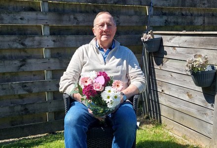 Jan Hoogland wint eerste Midfondvlucht vanaf Hirson – Age Zijlstra gehuldigd voor 50 jaar lidmaatschap