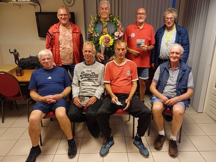 Jetze Pascal grandioos aan de opslag in de 12e ronde van de 60+ competitie
