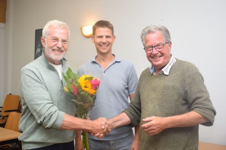 Jonge duiven PV De Postduif trotseren tegenwind