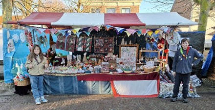 Jonge scouts blikken trots terug op Zoutsloter Kerstmarkt