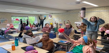 Jongerenwerkers van Connexa geven 'Lessen in Geluk' op IKC Prins Johan Friso