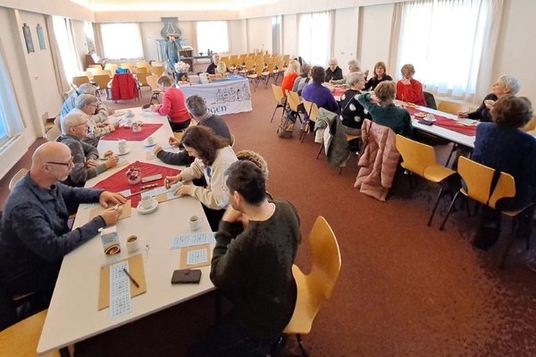 Jubilerende Vereniging Oud Harlingen viert 70-jarig bestaan met feestelijke bingo