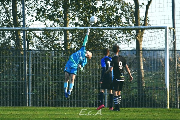 Koploper fc Harlingen doet goede zaken tegen Oldeboorn
