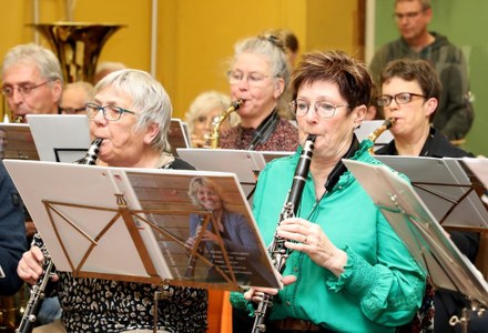 Muzikaal Spektakel van Nij Talint Orkest trekt veel belangstelling in Harlingen en Franeker