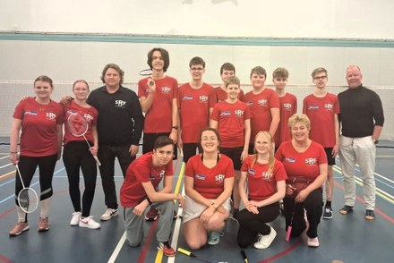 Nesta Shipping en SRF Shipbuilding sponsoren H.B.C. de Wadden