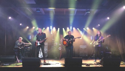 Newlandslide live in Brouwdok