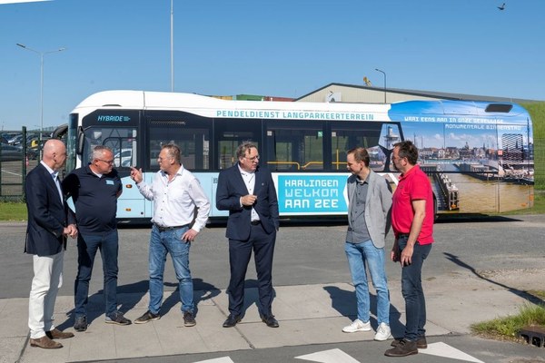 'Nieuwe' hybride pendelbussen nu te zien op de weg