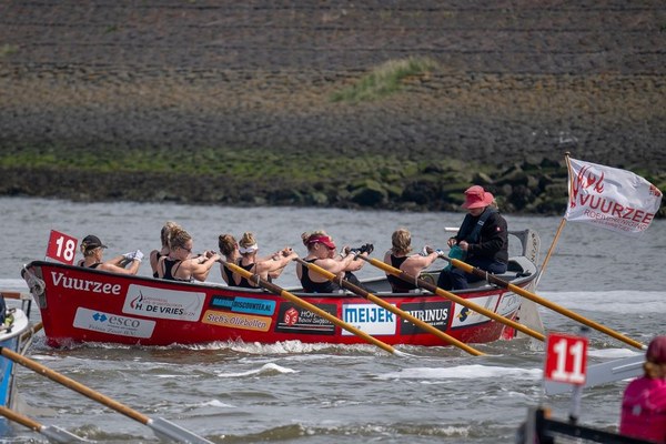 Roeiend van Harlingen naar Terschelling