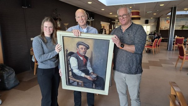 Schilderij terug bij familie –  en straks naar veiling voor nieuwe recreatiezaal (video)