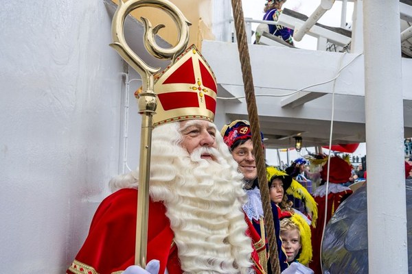 Sinterklaas feestelijk aangekomen in Harlingen!