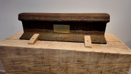 Spoor van verdriet: Neuengamme en de Harlingers die er eindigden