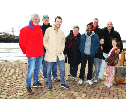 Storm trotseren en flyeren op de Voorstraat