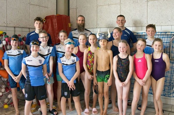 Succesvol weekend voor zwemmers van De Vikings in binnen- en buitenland