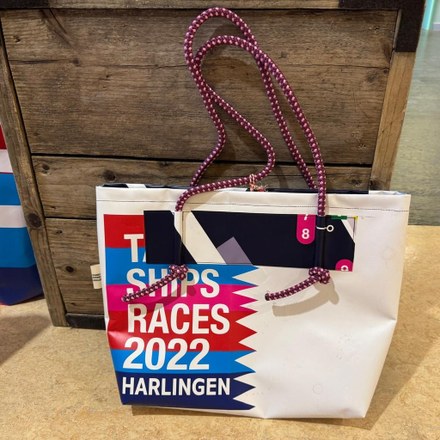 Tast-Baar zoekt nieuwe vrijwilligers (en een lockmachine!)