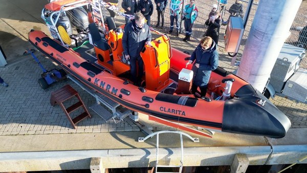 Twee nieuwe redders voor Harlingen: munt in Rijs, doop aan zee