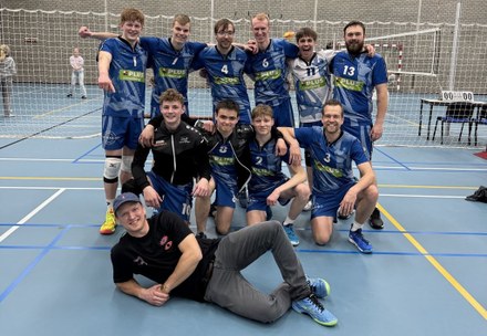 V.V.H. Heren 1 pakt derde overwinning op rij in de slotfase van de competitie