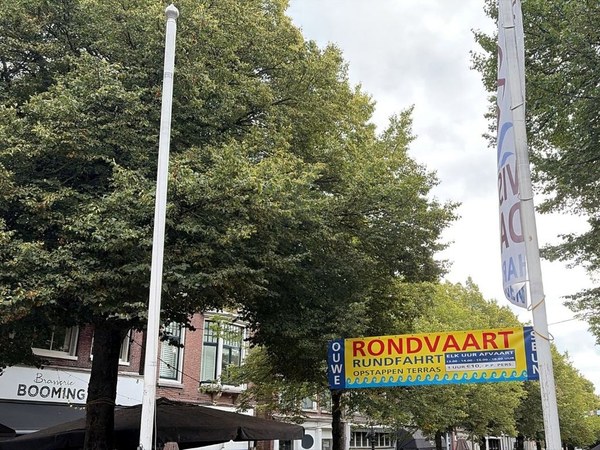 Visserijdagenvlag gestolen, schade aan vlaggenmast Kleine Voorstraat