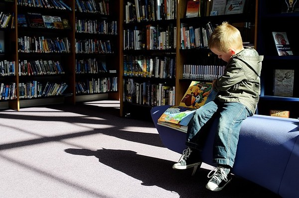 Voorlezen en gedichten schrijven in Bibliotheek Harlingen