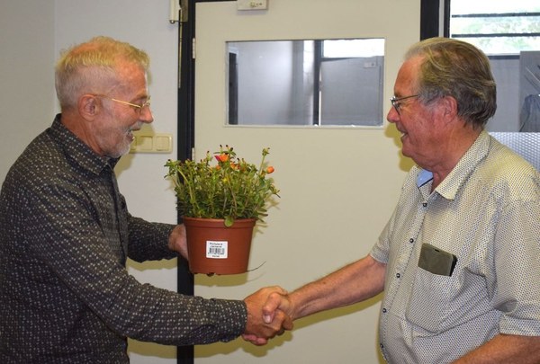 Voorzitter rolt eigen vereniging op tijdens laatste fondvlucht