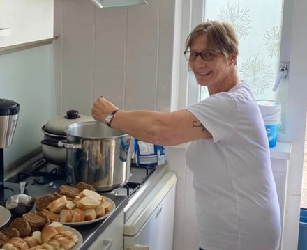 Vrijwilliger Silvia maakt met een kom soep het verschil