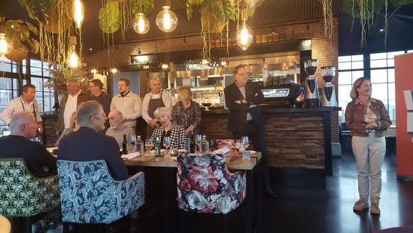 VVD Harlingen: Gezellige en geslaagde avond voor Harlinger ouderen